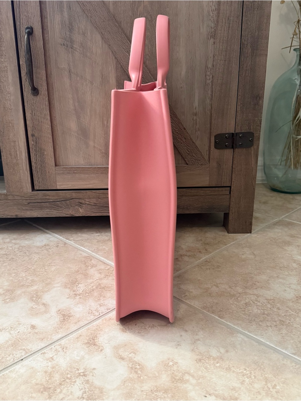 Gucci Pink Perforated GG Rubber Tote - Picture 6 of 9
